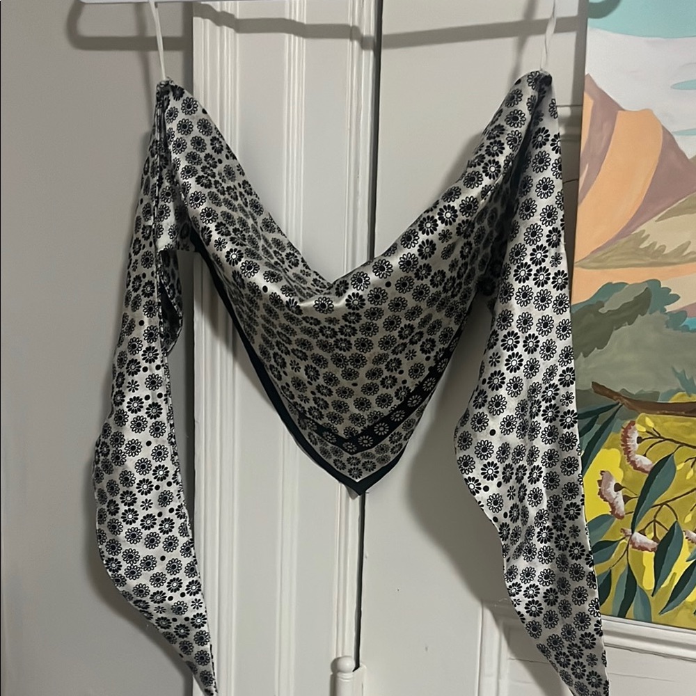 Garage Black and White Floral tie top